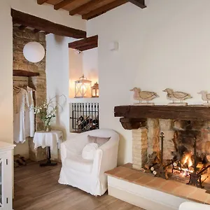 La Casa Di Alice Castelnuovo dellʼAbate